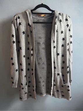 Bellini Hooded Star Print Cardigan with Pockets in Grey